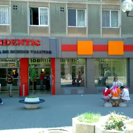 Venus Plaza Apartment *