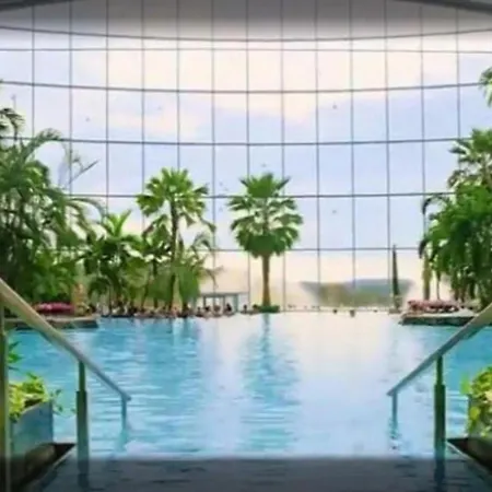 Venus Plaza